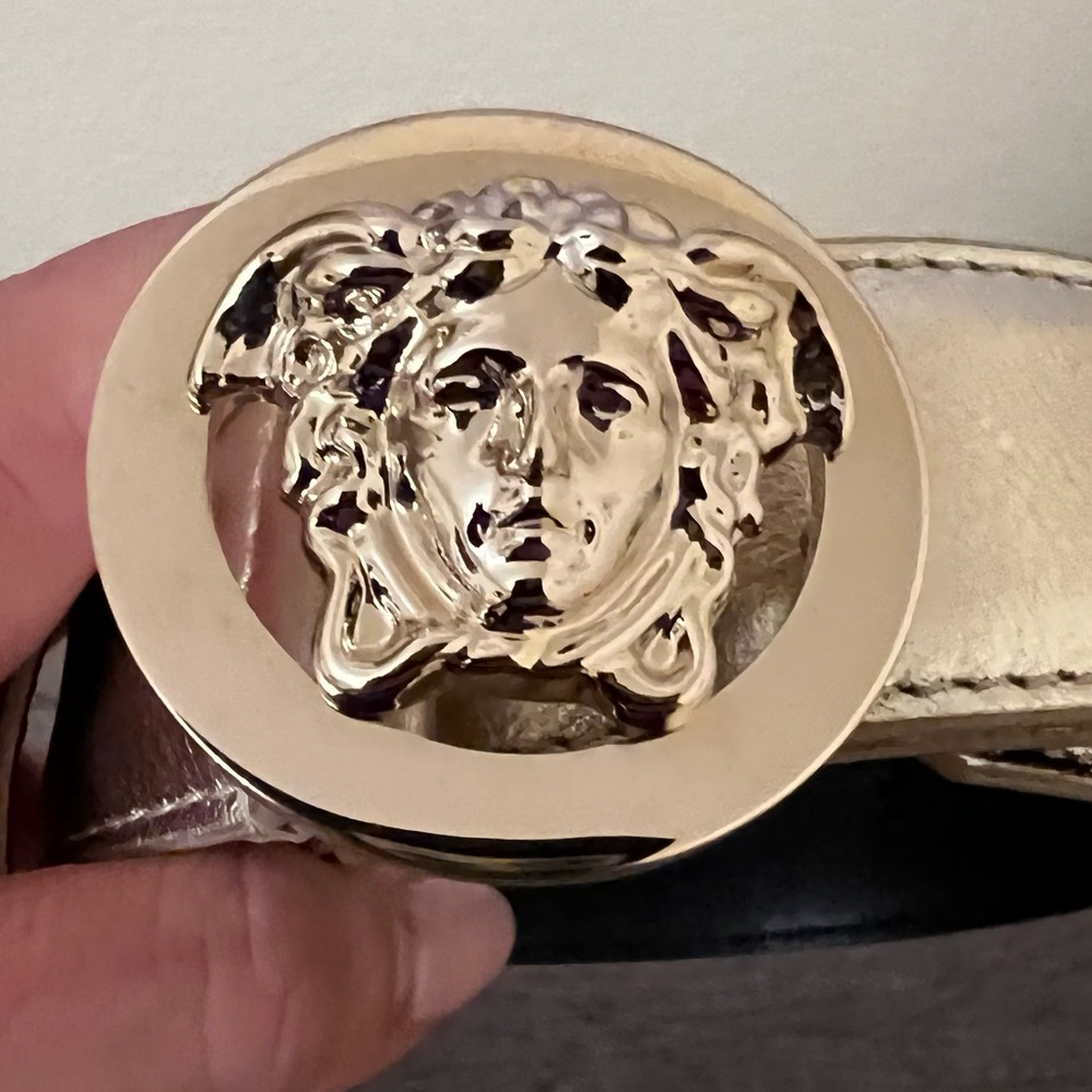 👉🏼 BRAND NEW  • Versace Metallic Gold Leather Medusa Belt 75CM - NO SCRATCHES